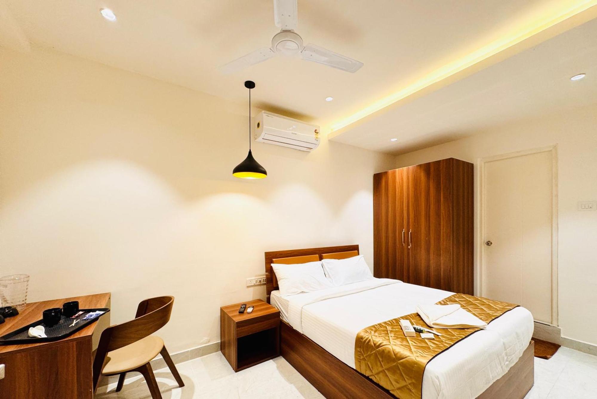 Hotel Star Avenue - Indiranagar 班加罗尔 外观 照片
